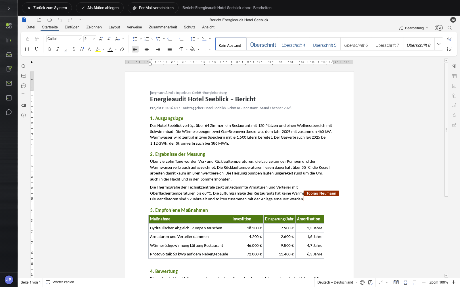 Bericht im Online-Office: zwei Personen bearbeiten das Word-Dokument gleichzeitig im Browser, der ergänzte Satz des Kollegen erscheint live mit seinem Namen an der Schreibmarke